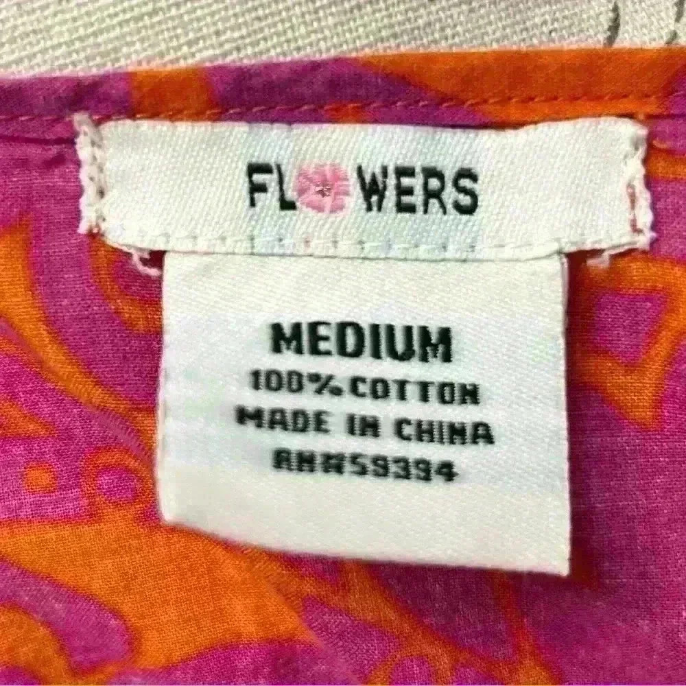 Flowers spaghetti strap midi dress size medium with ruffle hem and pockets. Sz m - Picture 10 of 11